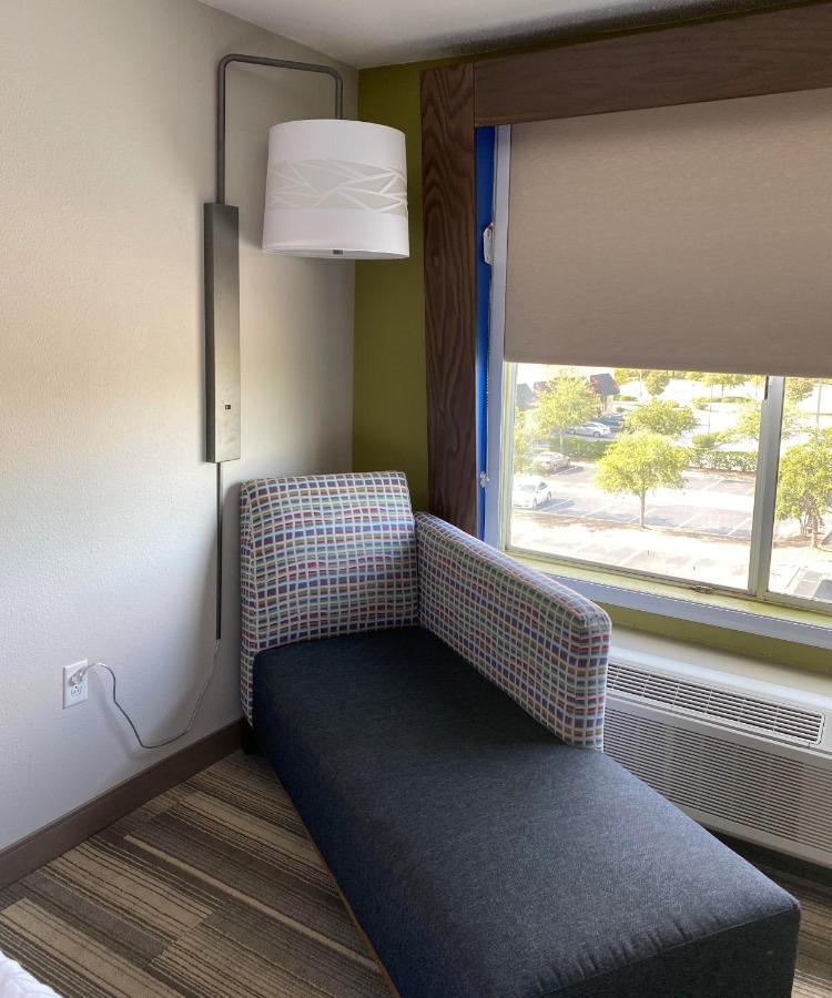 Holiday Inn Express & Suites Columbia-I-26 @ Harbison Blvd By Ihg Eksteriør billede