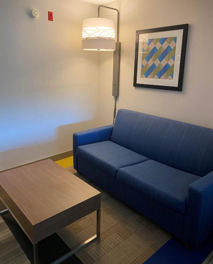 Holiday Inn Express & Suites Columbia-I-26 @ Harbison Blvd By Ihg Eksteriør billede