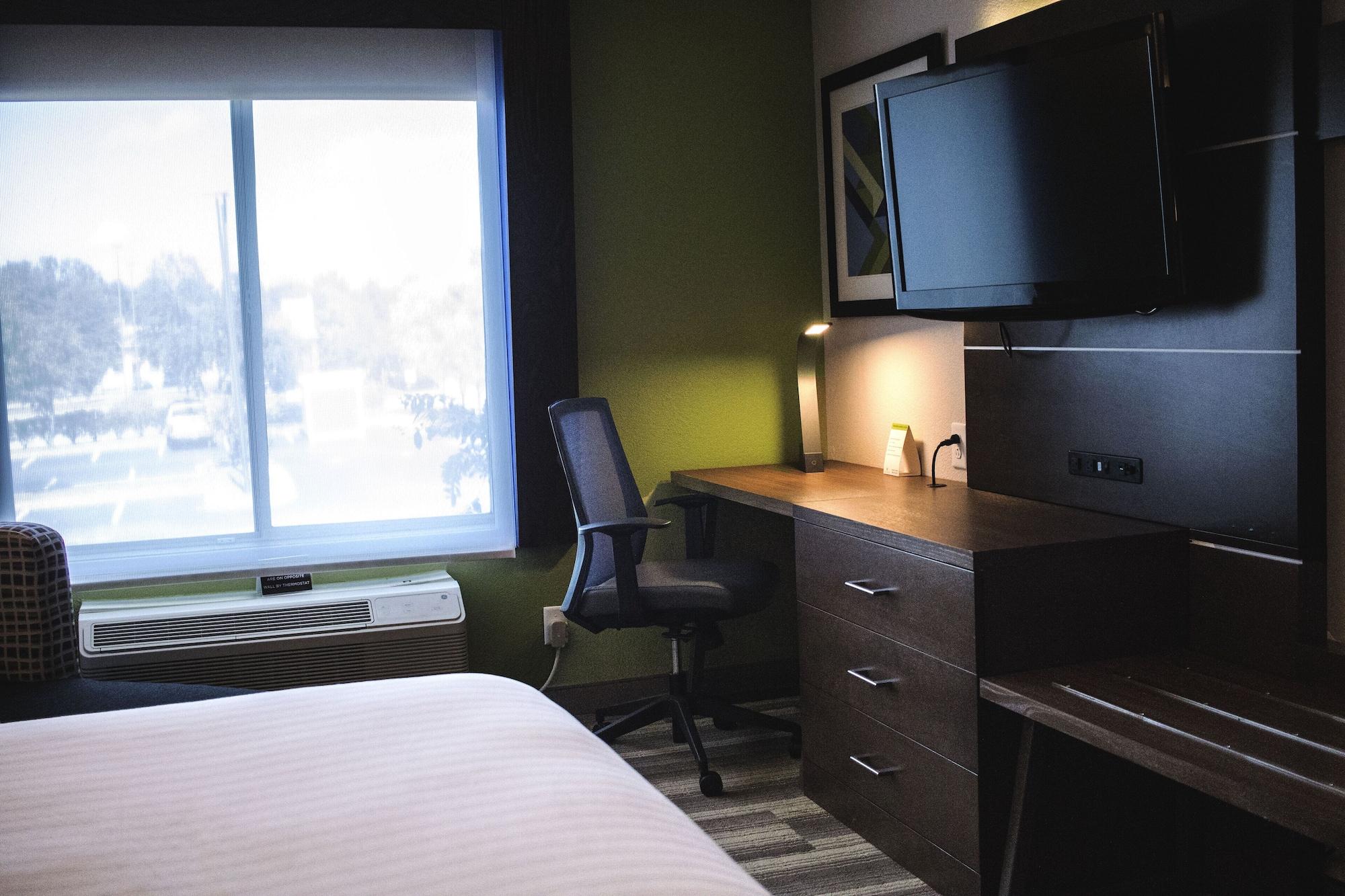 Holiday Inn Express & Suites Columbia-I-26 @ Harbison Blvd By Ihg Eksteriør billede