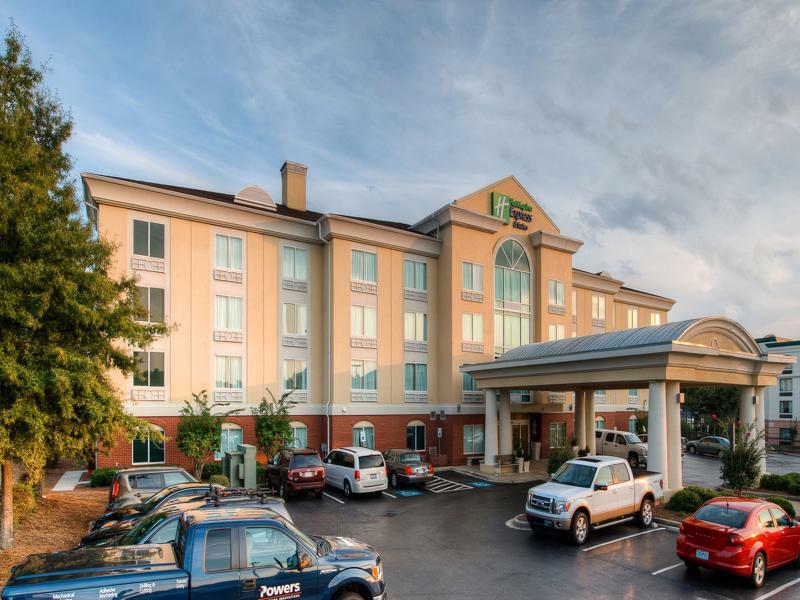 Holiday Inn Express & Suites Columbia-I-26 @ Harbison Blvd By Ihg Eksteriør billede