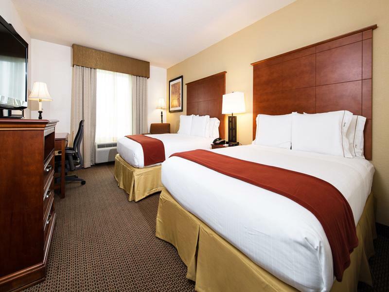 Holiday Inn Express & Suites Columbia-I-26 @ Harbison Blvd By Ihg Eksteriør billede
