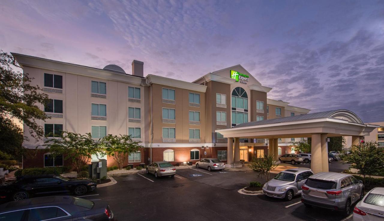 Holiday Inn Express & Suites Columbia-I-26 @ Harbison Blvd By Ihg Eksteriør billede