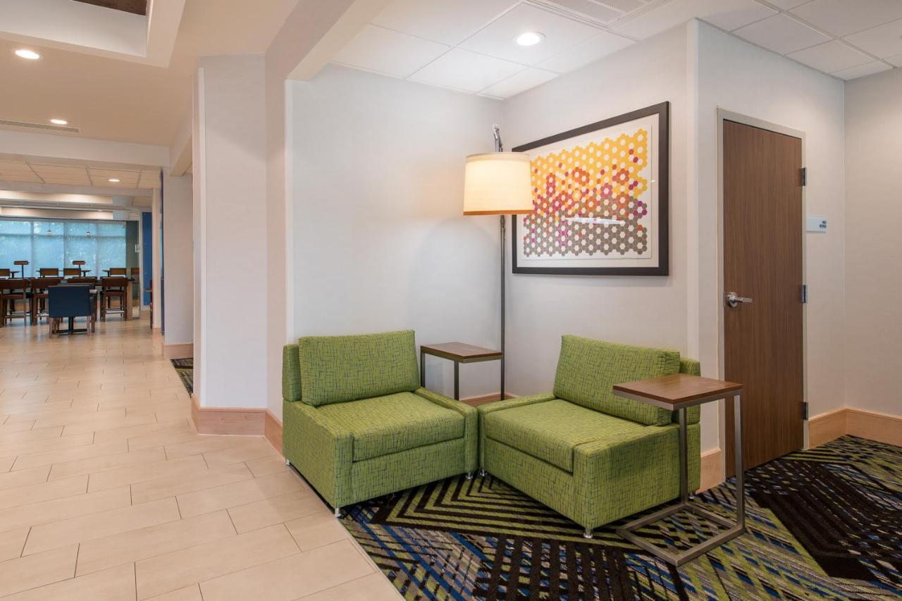 Holiday Inn Express & Suites Columbia-I-26 @ Harbison Blvd By Ihg Eksteriør billede