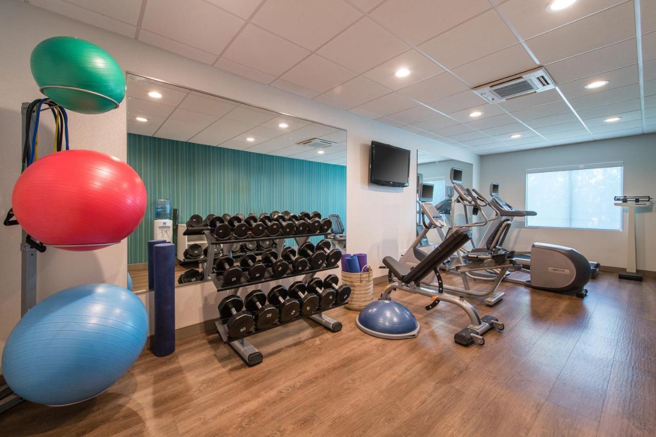 Holiday Inn Express & Suites Columbia-I-26 @ Harbison Blvd By Ihg Eksteriør billede