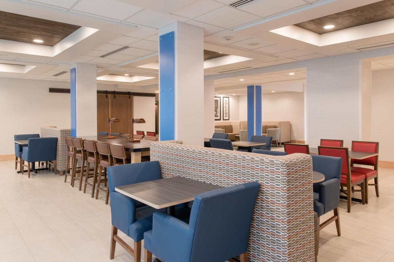 Holiday Inn Express & Suites Columbia-I-26 @ Harbison Blvd By Ihg Eksteriør billede