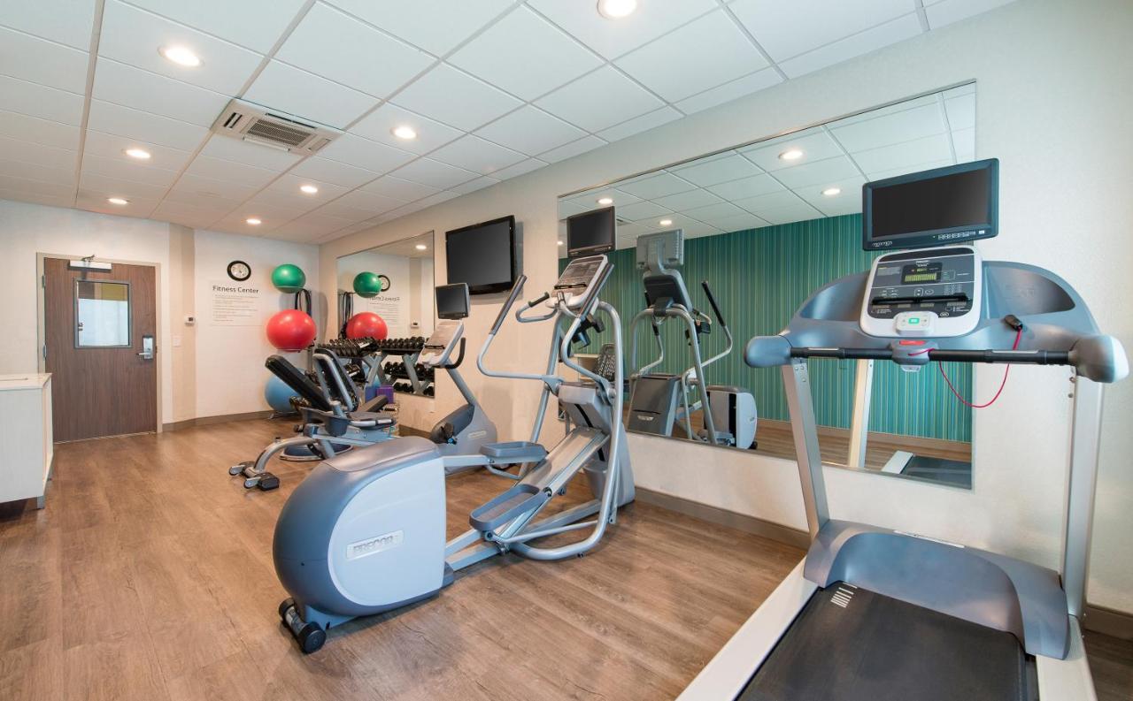 Holiday Inn Express & Suites Columbia-I-26 @ Harbison Blvd By Ihg Eksteriør billede